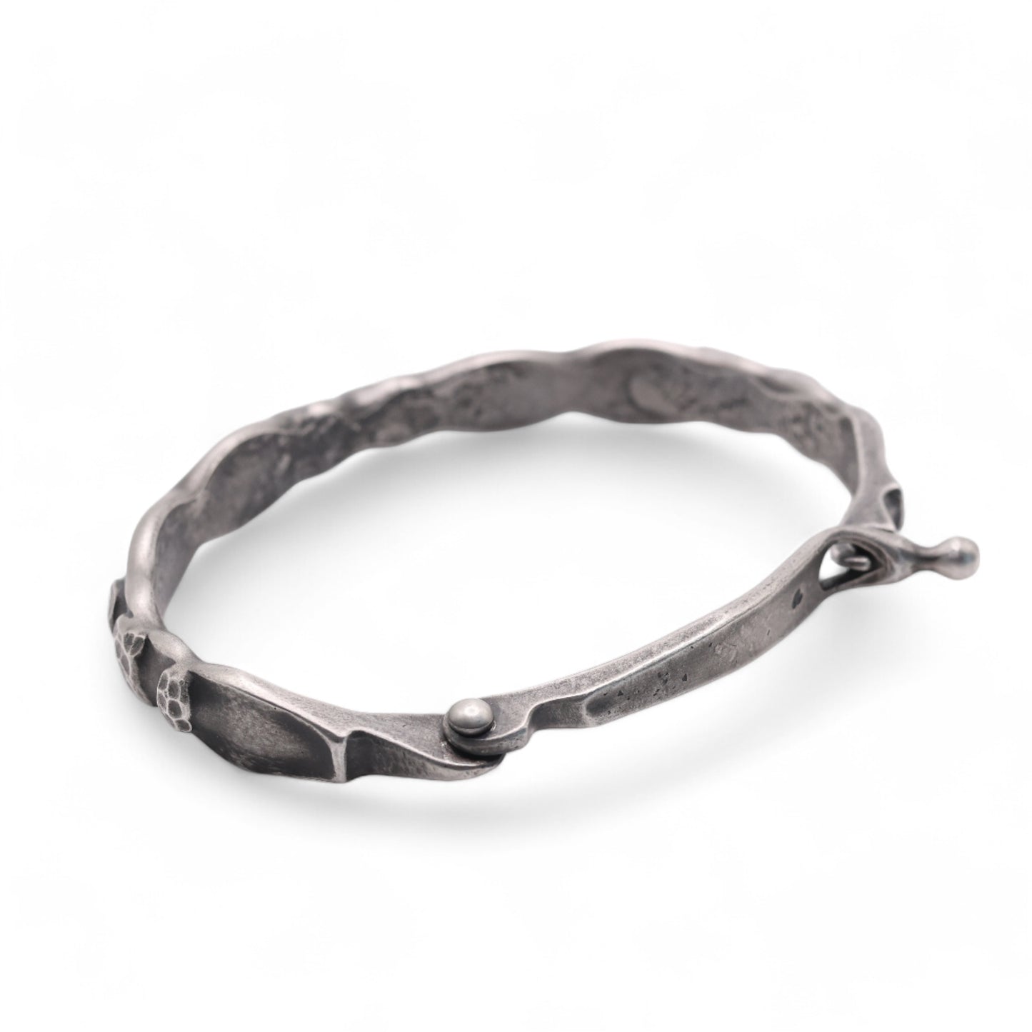 Hand-forged Stainles Steel "Stones" Bracelet with a clasp