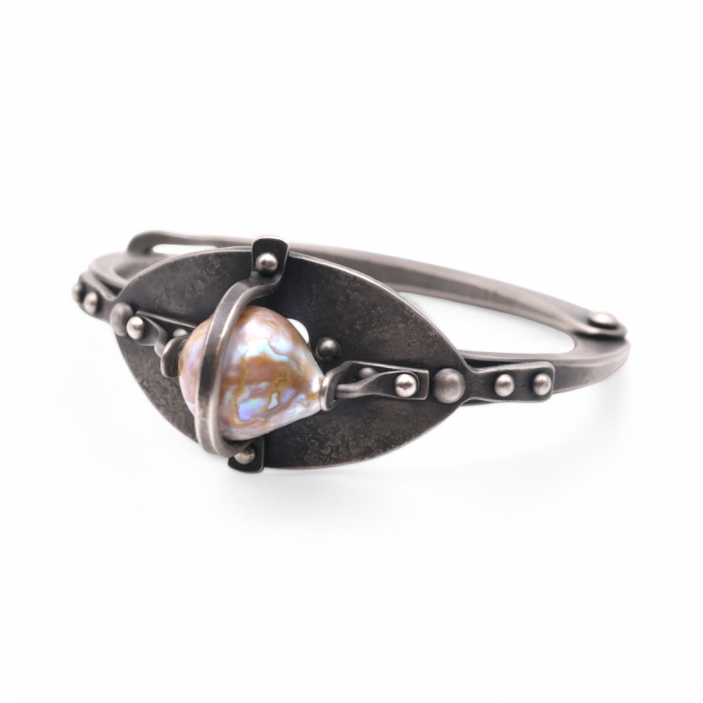 Natural Raw Pearl Bracelet with a clasp