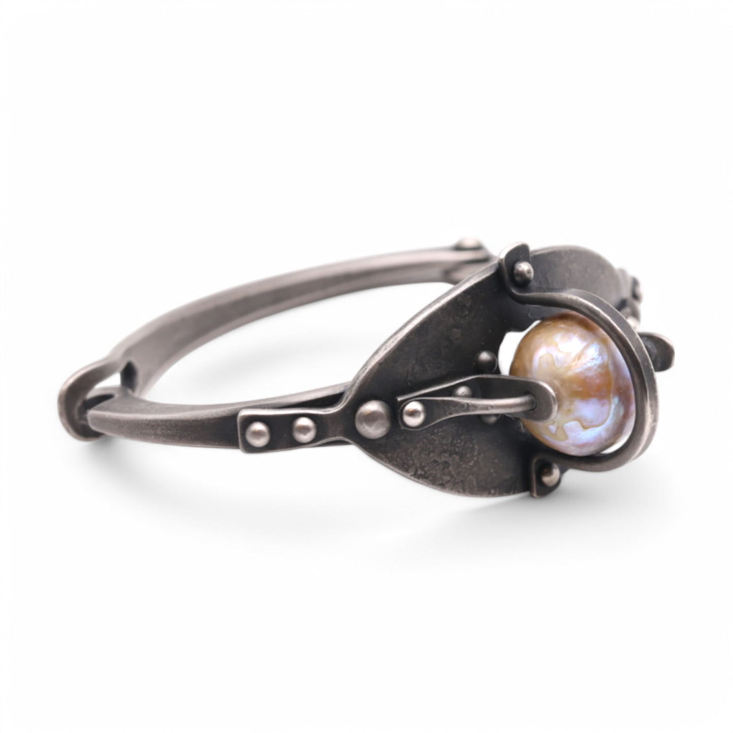 Natural Raw Pearl Bracelet with a clasp