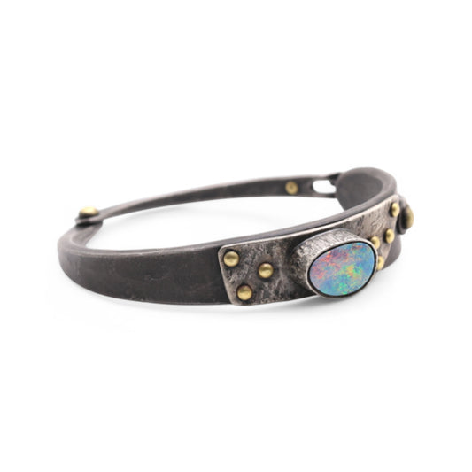Magnificent Opal Bracelet with a clasp