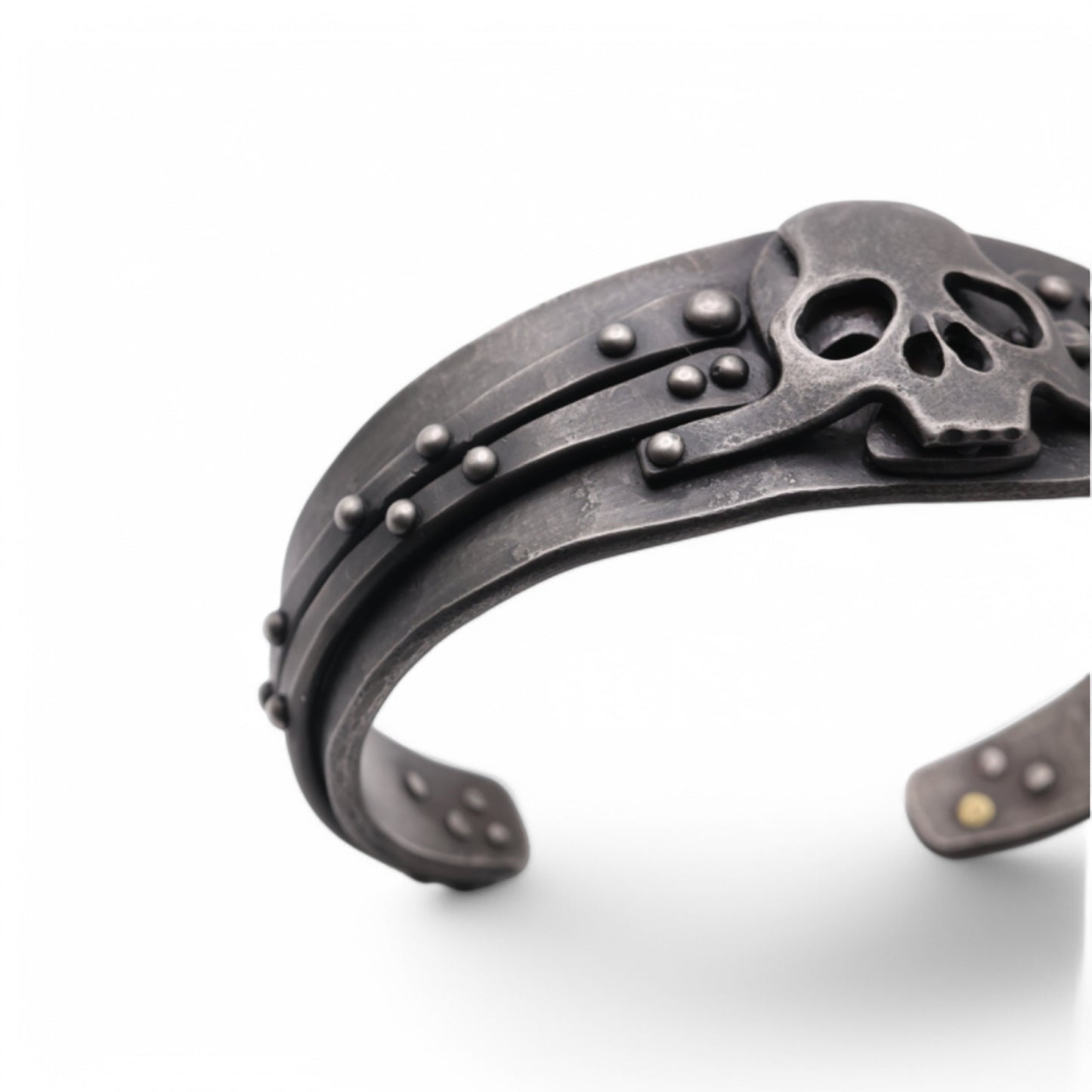 Bold Wide Stainless Steel Scull Cuff