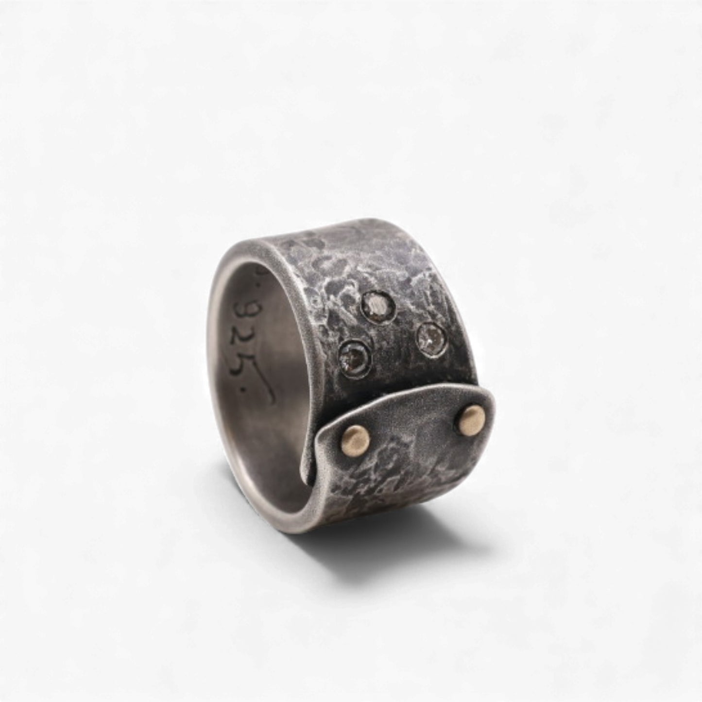 Three Diamonds Clamp Ring