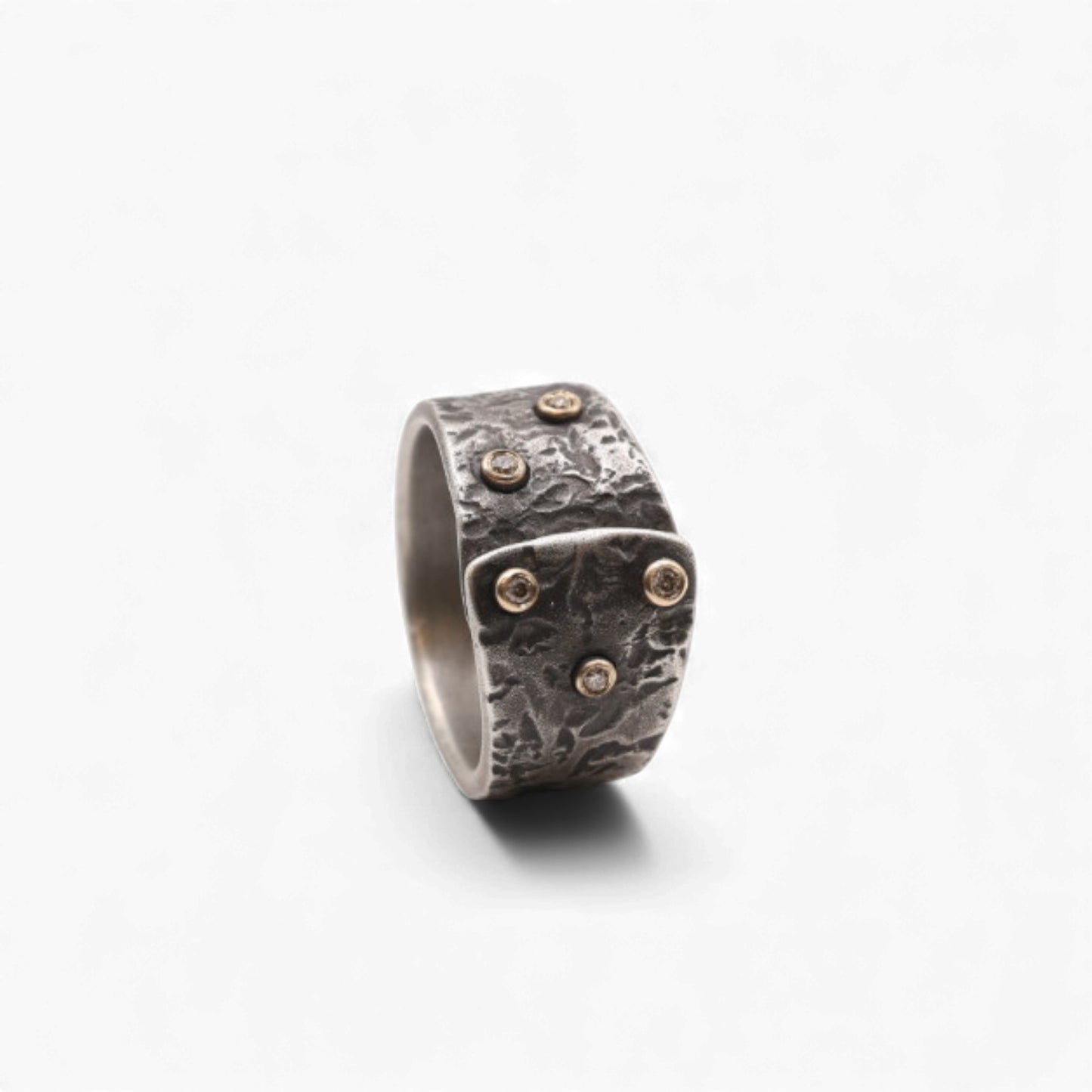 Five Diamonds Clamp Ring